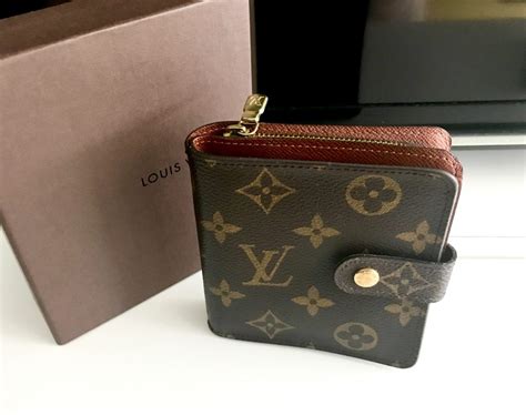 small louis vuitton wallet